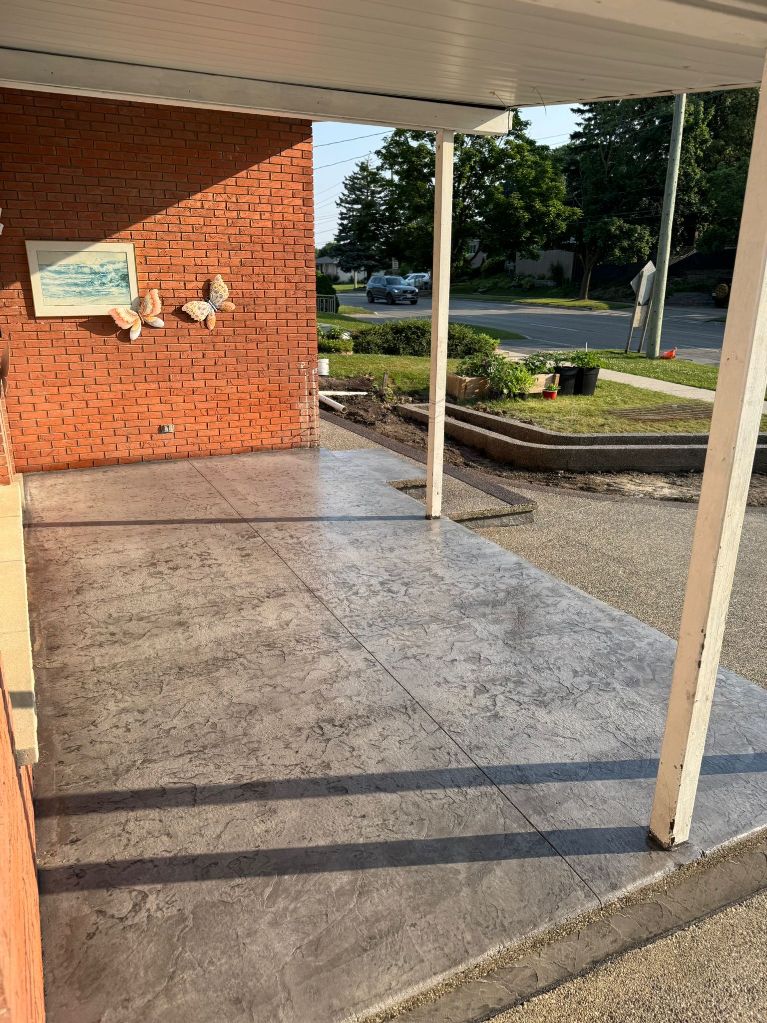 Decorative stamped concrete patio pattern in Waterloo Ontario
